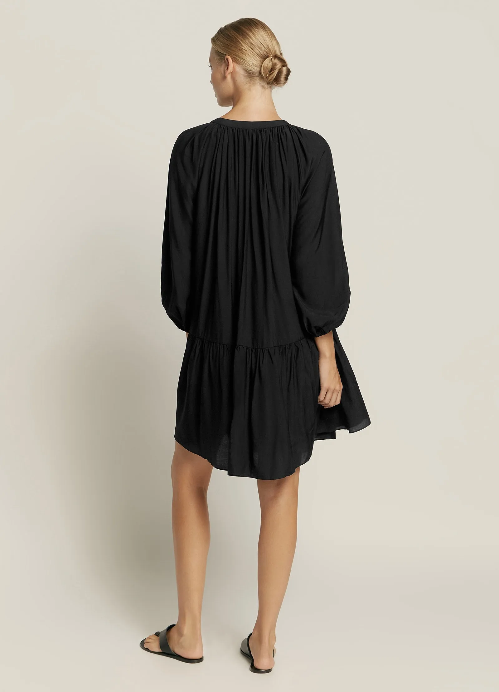 Casa Lucia Bell Sleeve Kaftan - Black